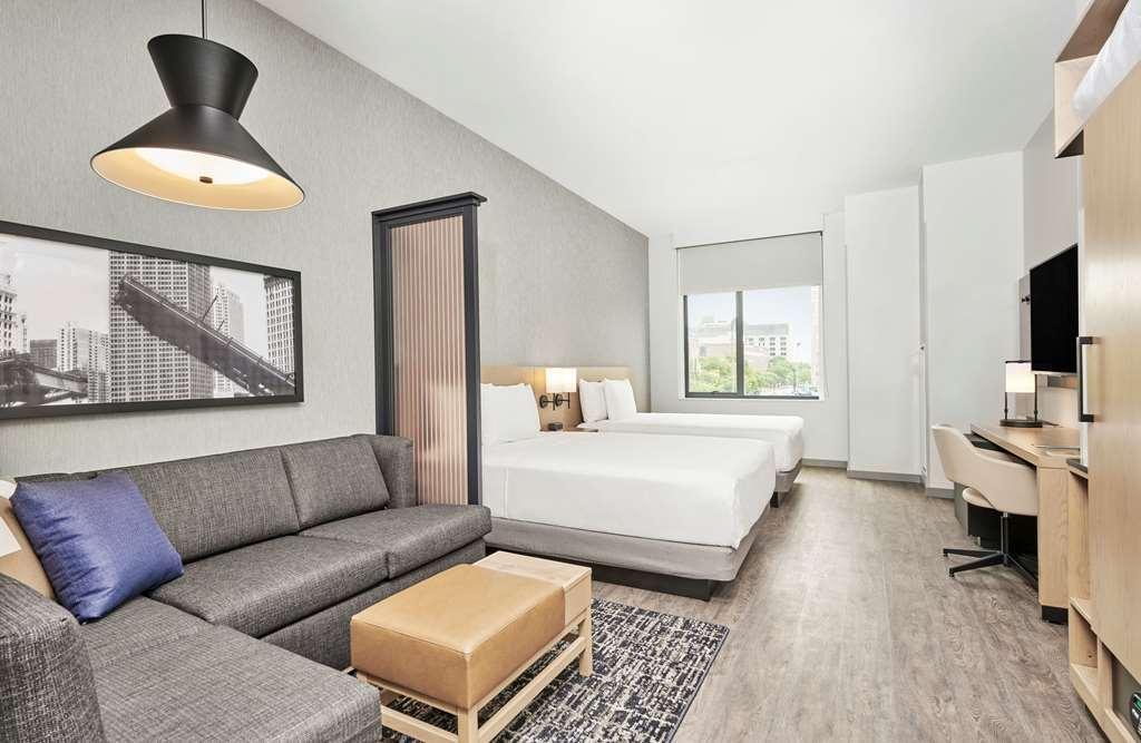 Hyatt Place Ottawa West Room photo